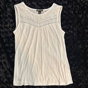 White Sleeveless lace embellished Pleated Tank Top